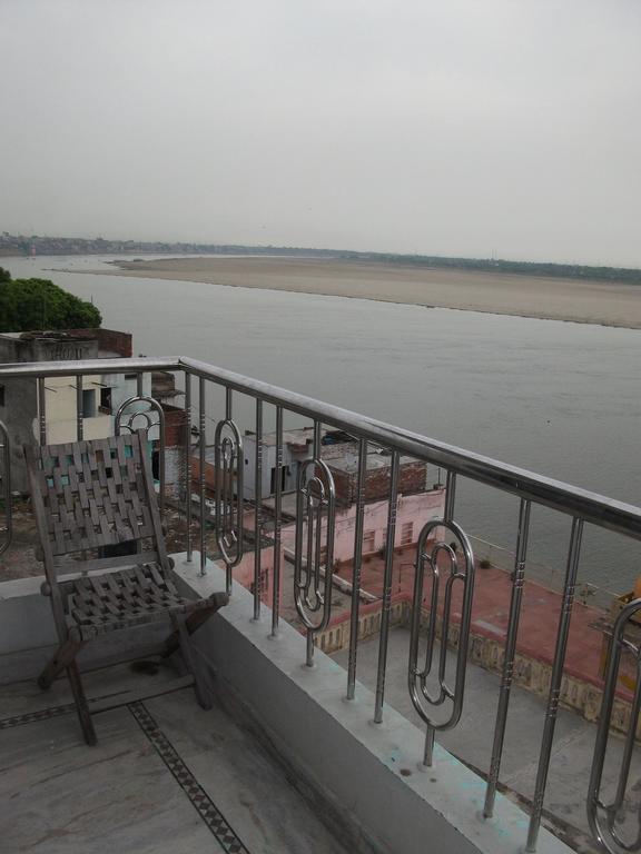 P G On Ganges 바라나시 외부 사진