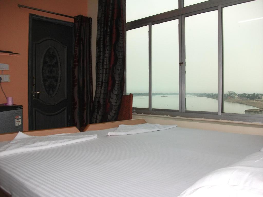 P G On Ganges 바라나시 외부 사진